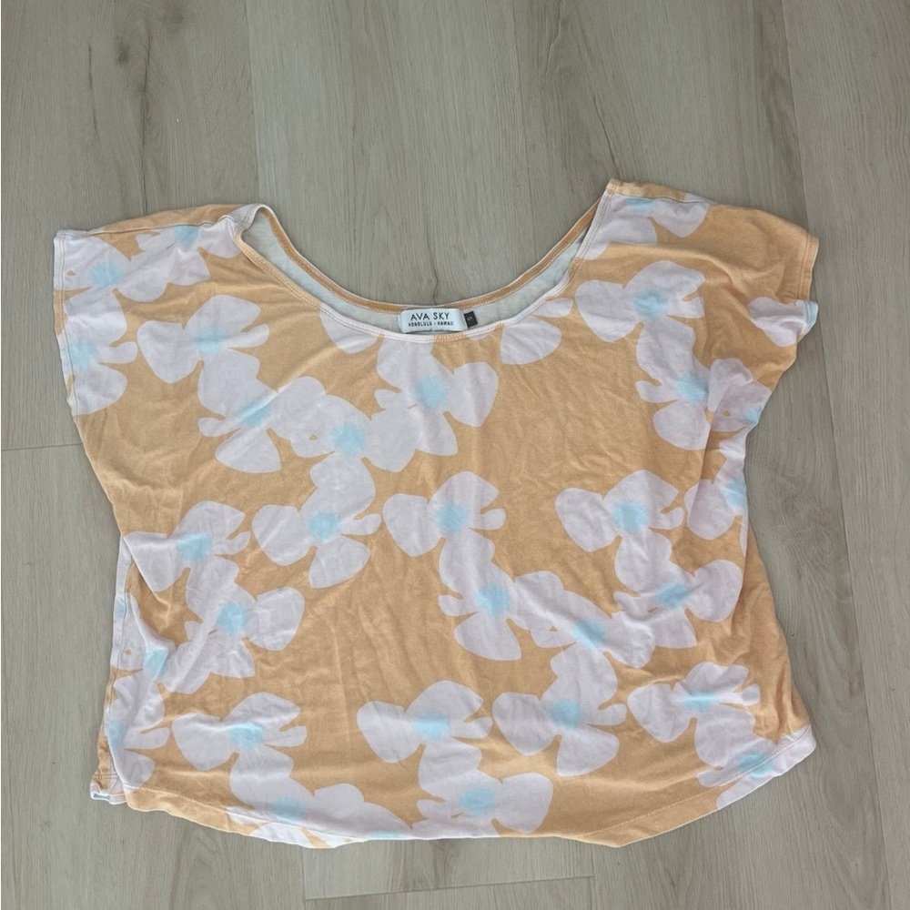 Fighting Eel Floral Top